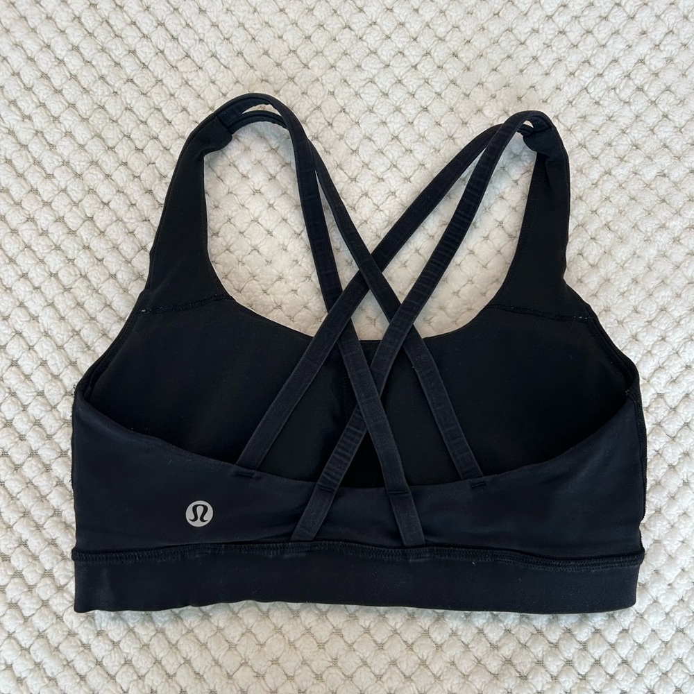 Black lululemon sports bra